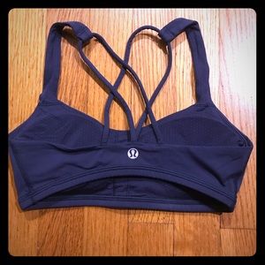 Lululemon free to be sports bra